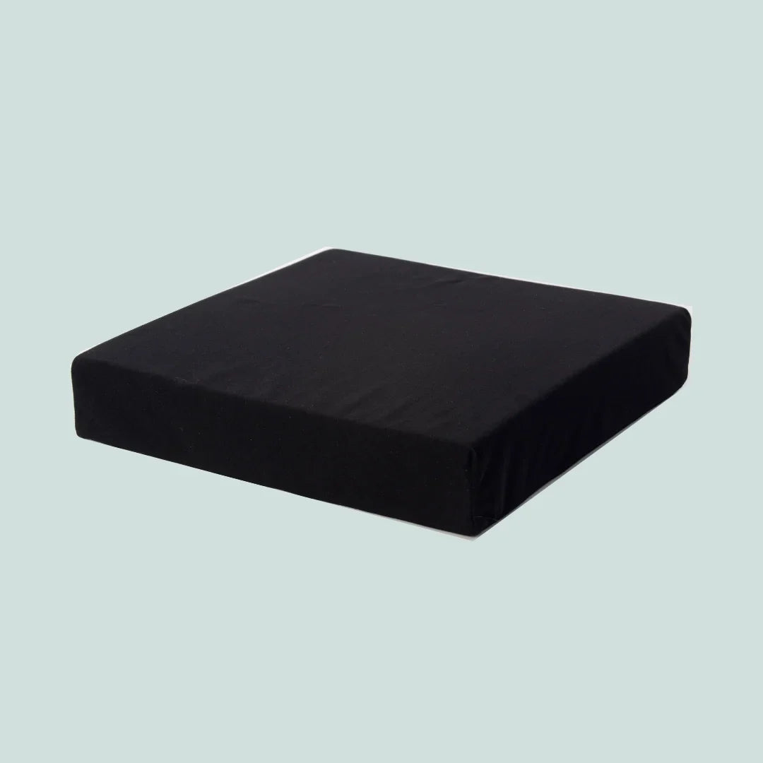Putnams memory foam seat cushion with black cover (image 7)