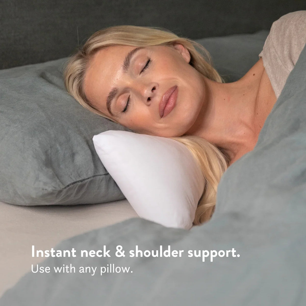 Putnams Japanese-style butterfly support pillow (image 2)