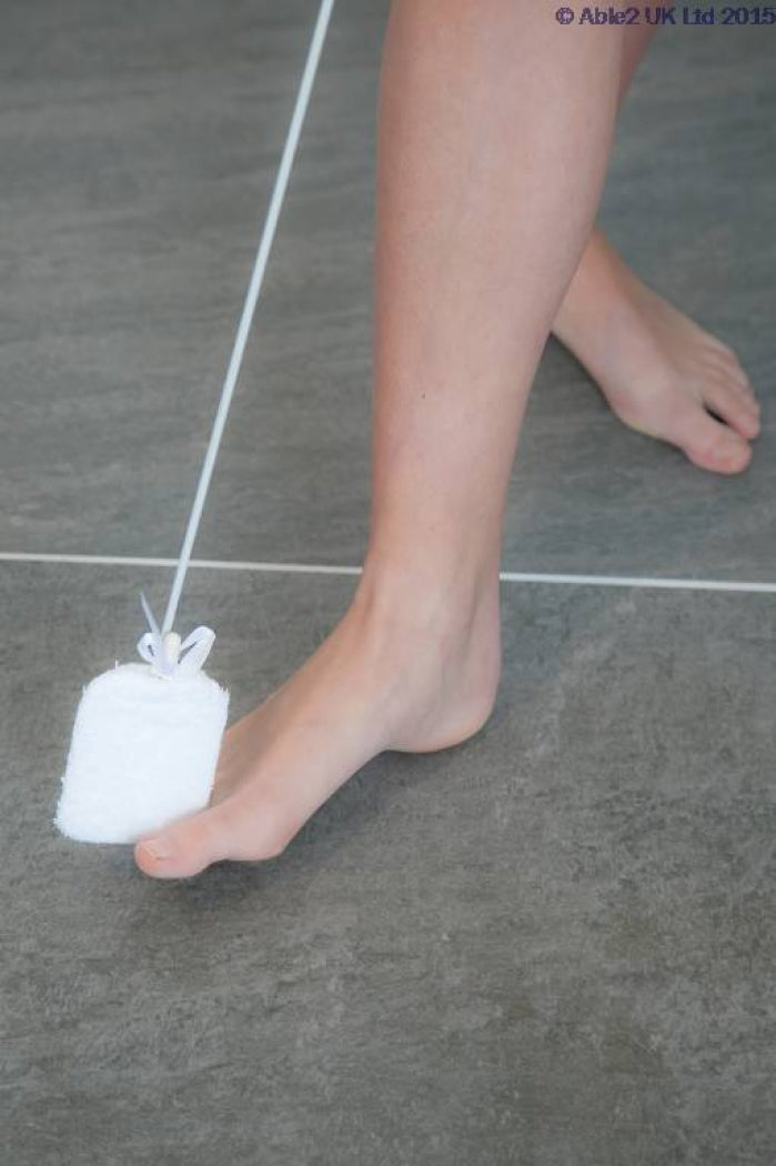 Atlantis long-handled toe washer with towelling pad