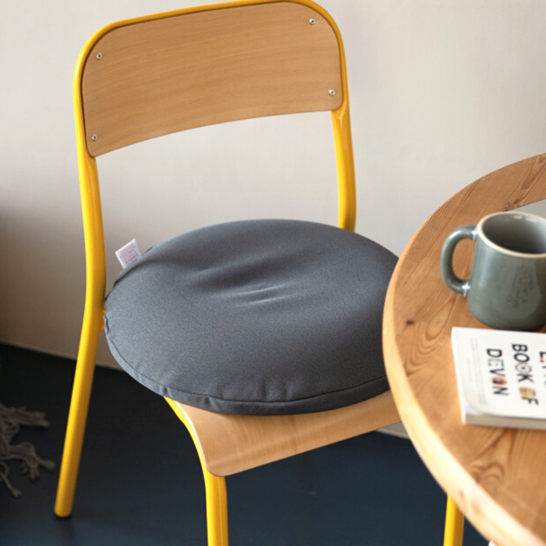 Putnams foam ring cushion with black cover