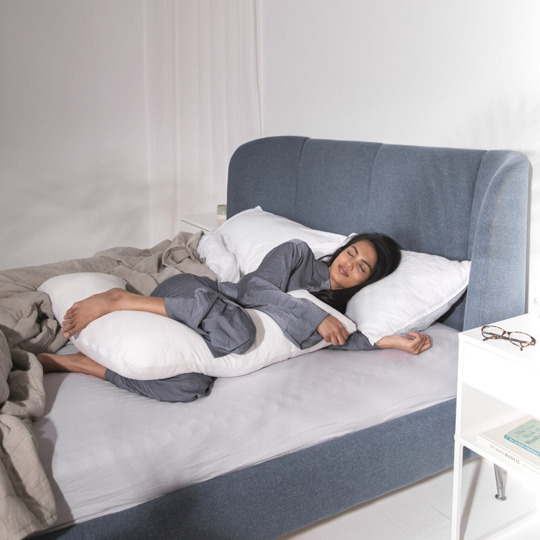 Putnams large V-shaped support pillow (image 5)